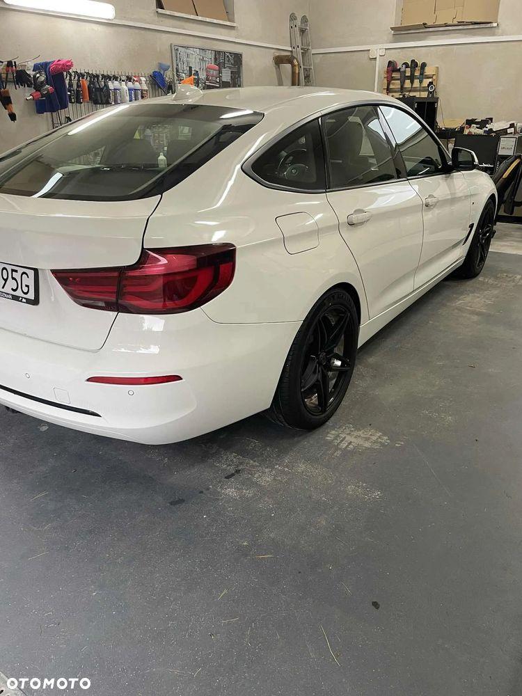 BMW Seria 3 320i Advantage sport - 9