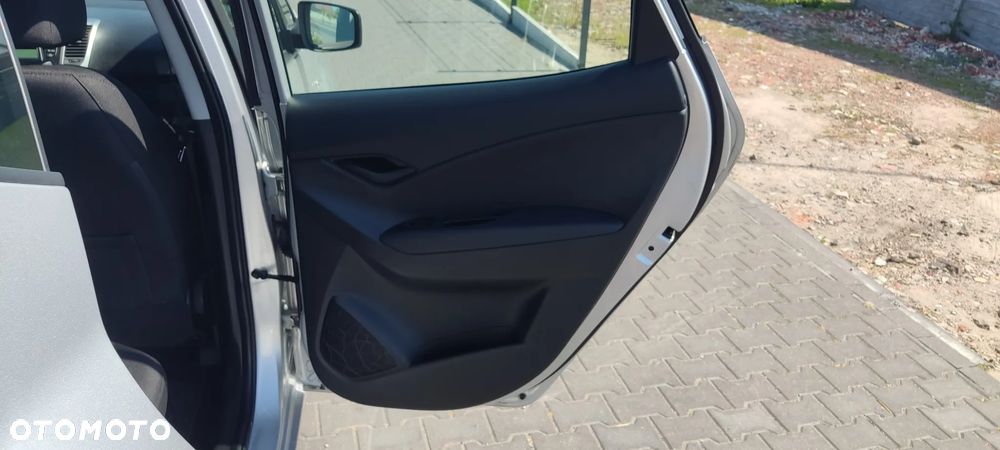 Hyundai ix20 1.4 blue Comfort - 27