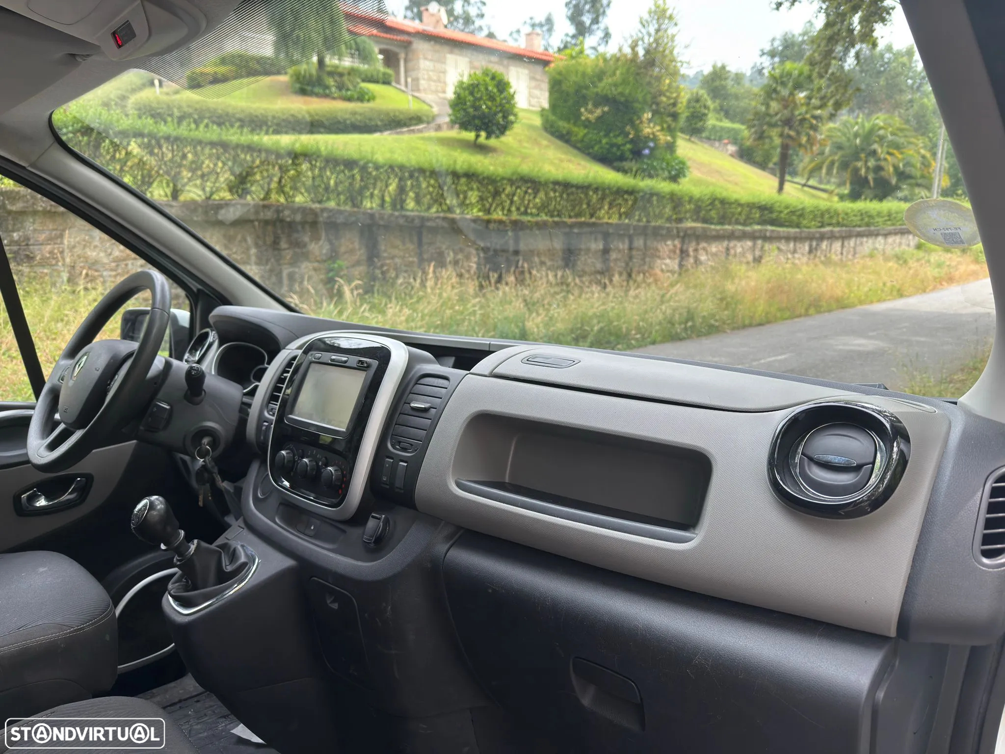 Renault Trafic - 13