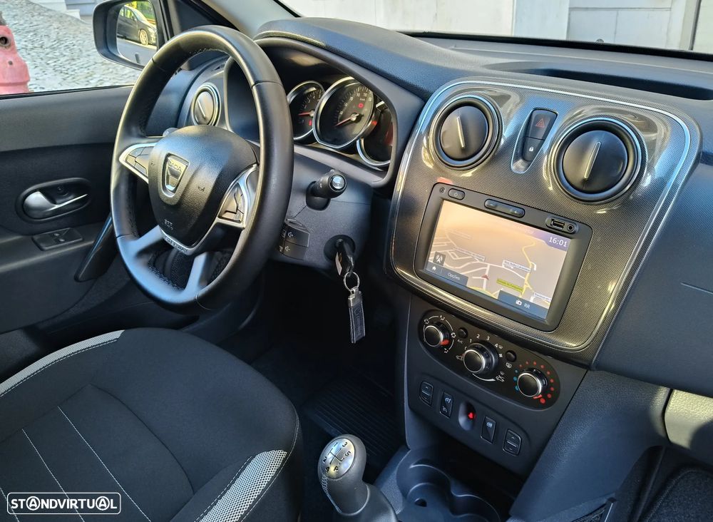 Dacia Logan MCV 1.5 dCi Stepway - 16