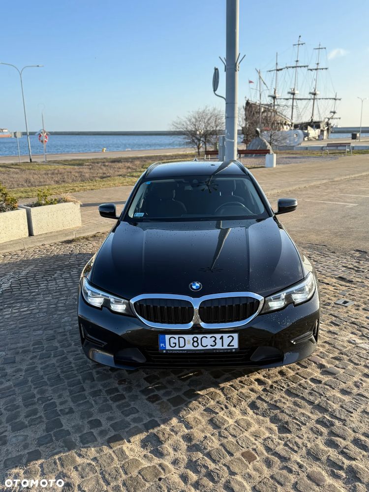 BMW Seria 3 320d xDrive Edition Luxury Line Purity - 9