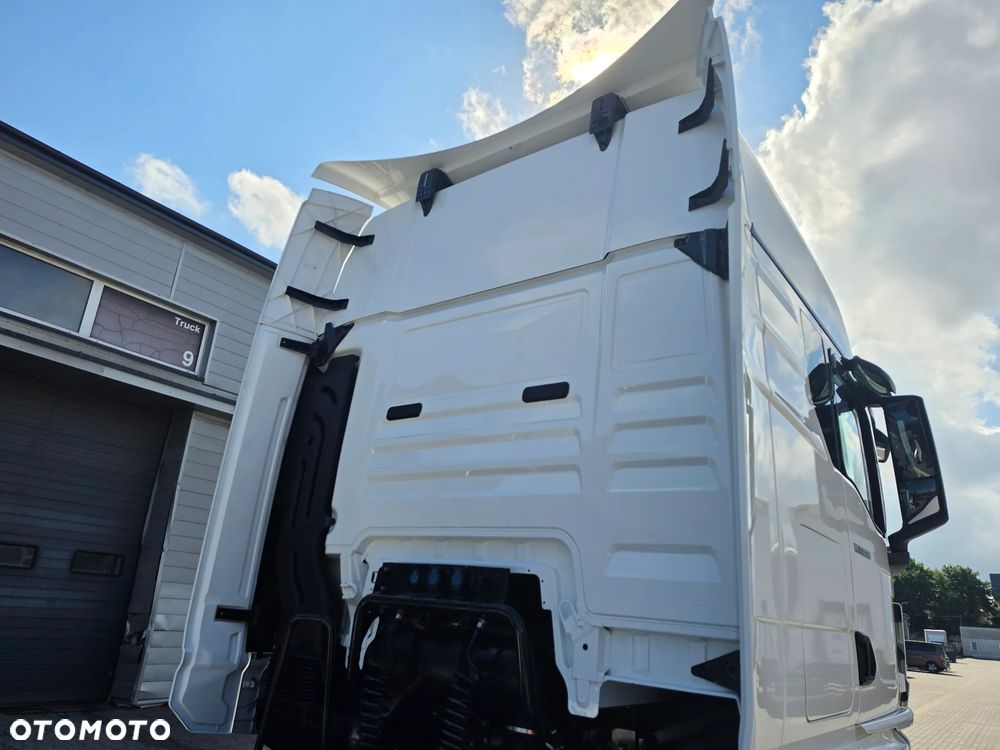 MAN TGX 18.510/ Pierwszy Właściciel /Import Niemcy / Zadbany /Euro 6/ Sobofer / Spojlery miedzy osiowe / 4 poduszki z tyłu / 2 komplety kluczy / - 14