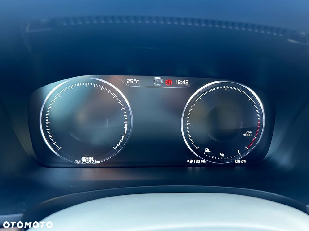 Volvo S90 D5 AWD Inscription - 9