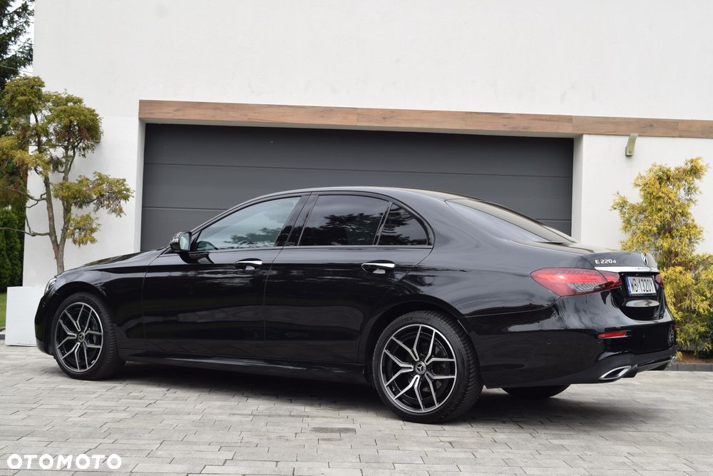 Mercedes-Benz Klasa E 220 d 4-Matic AMG/Avantgarde - 37