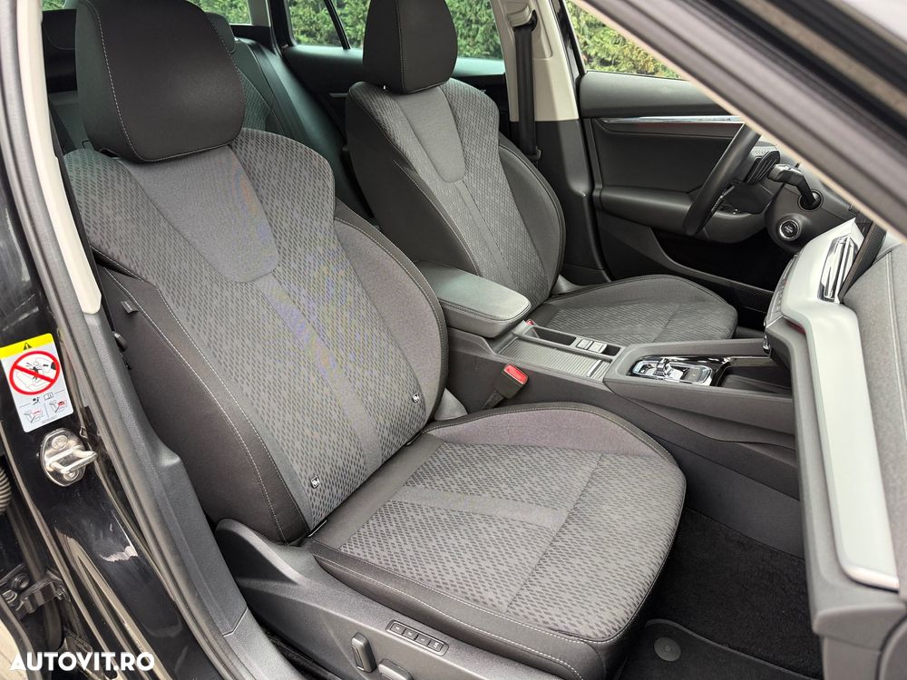 Skoda Octavia 2.0 TDI DSG First Edition - 33