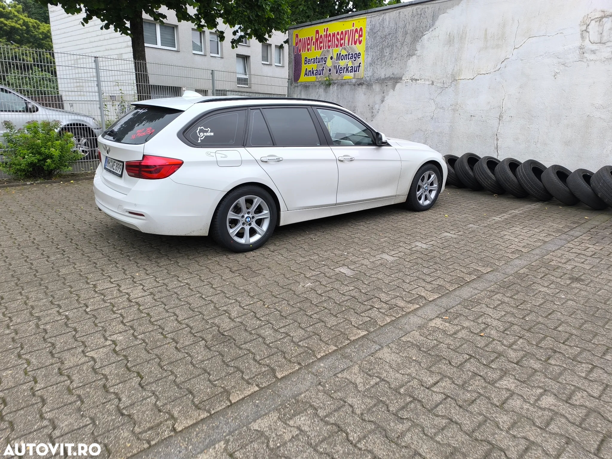 BMW Seria 3 318d xDrive Standard - 12
