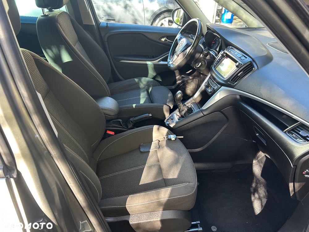 Opel Zafira 1.4 Turbo Active - 24