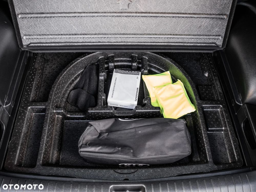 Kia Sportage 1.6 GDI Business Line 2WD - 31