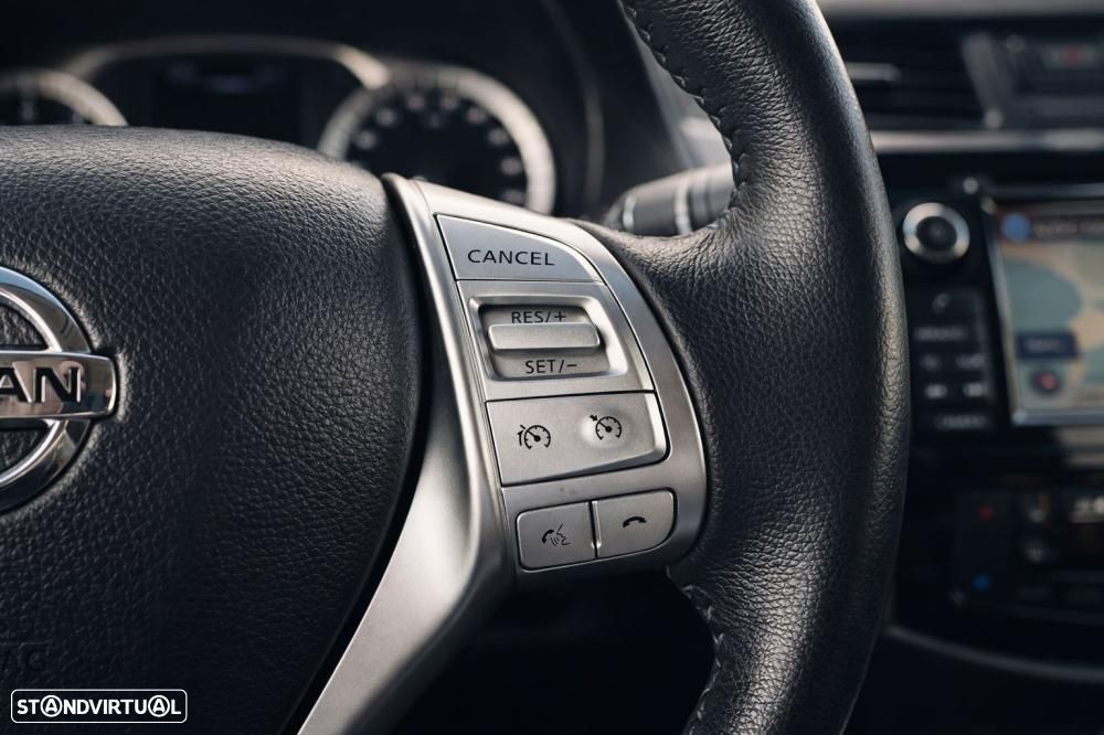 Nissan Navara DC 4x4 EU6 S&S N-Guard - 23