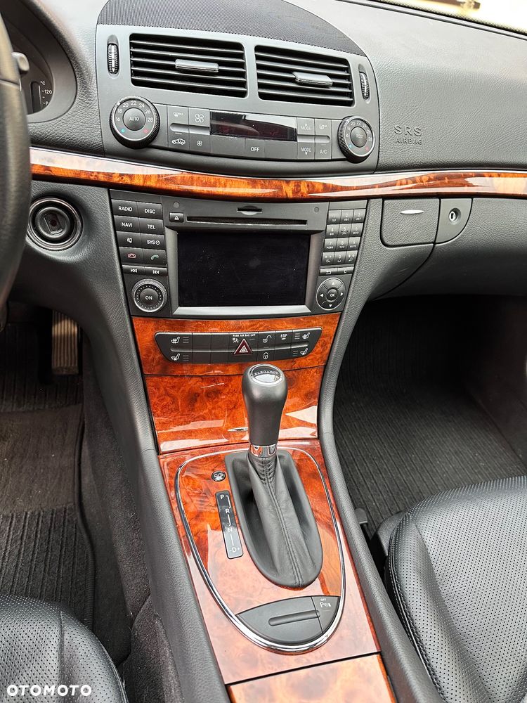 Mercedes-Benz Klasa E 320 CDI 7G-TRONIC Elegance - 9