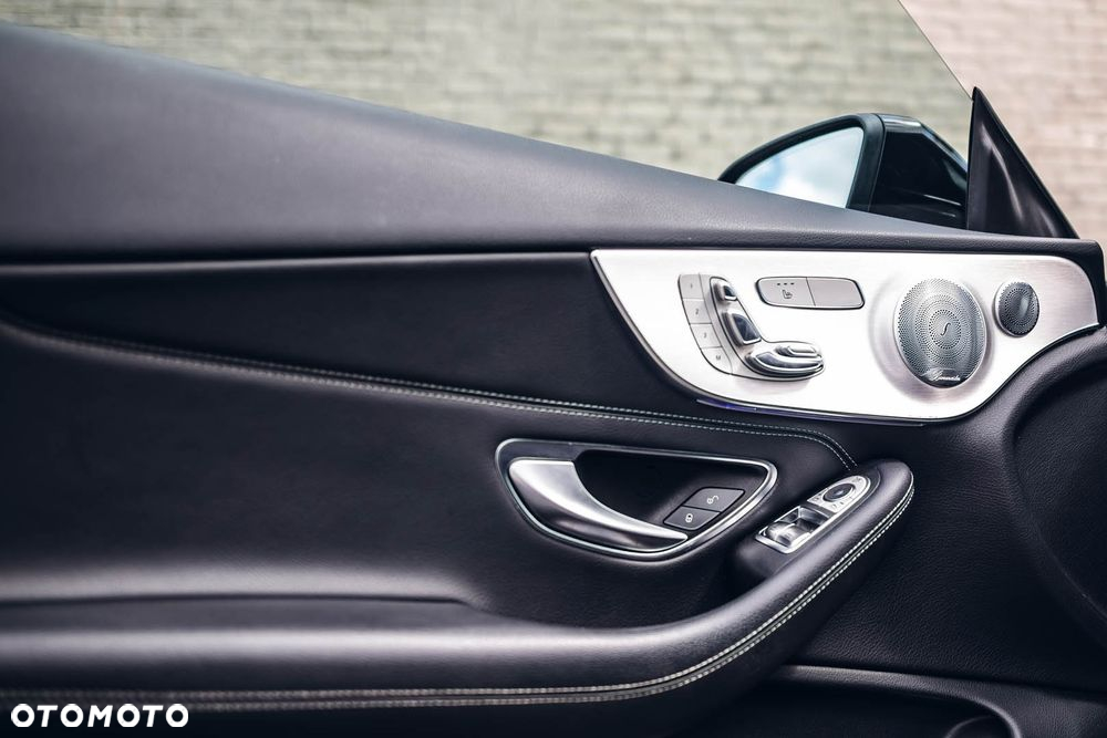 Mercedes-Benz Klasa C 300 Coupe 9G-TRONIC AMG Line - 24