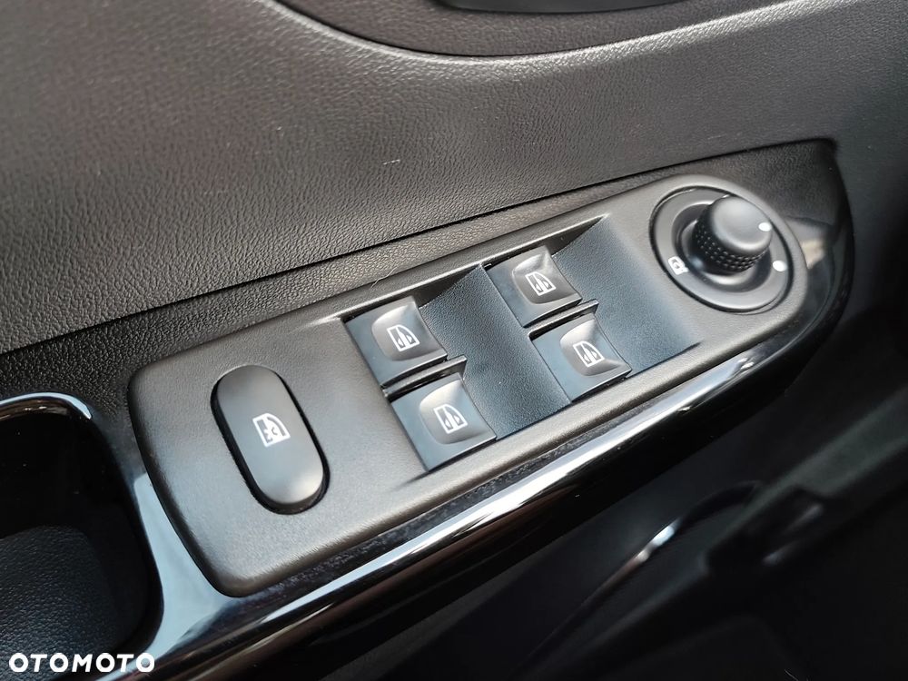 Renault Captur ENERGY dCi 110 Intens - 25
