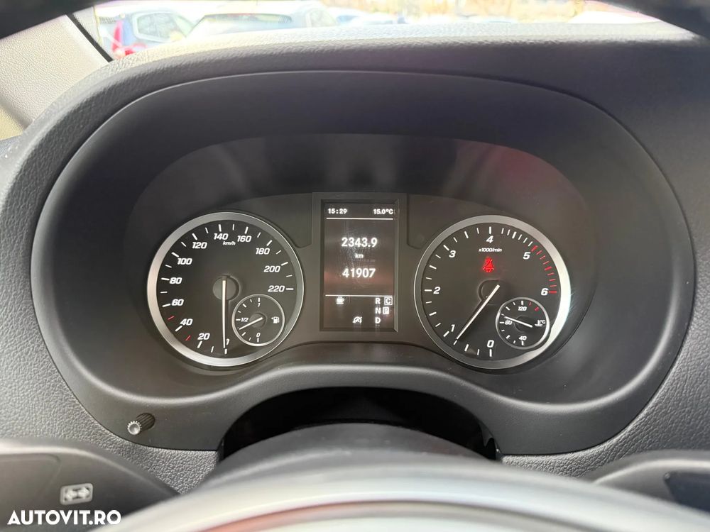 Mercedes-Benz Vito - 8