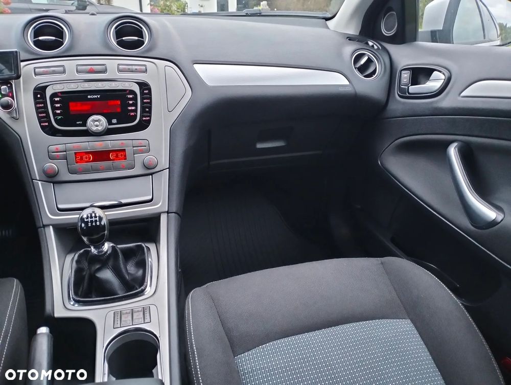 Ford Mondeo 2.0 TDCi Viva Trend - 4