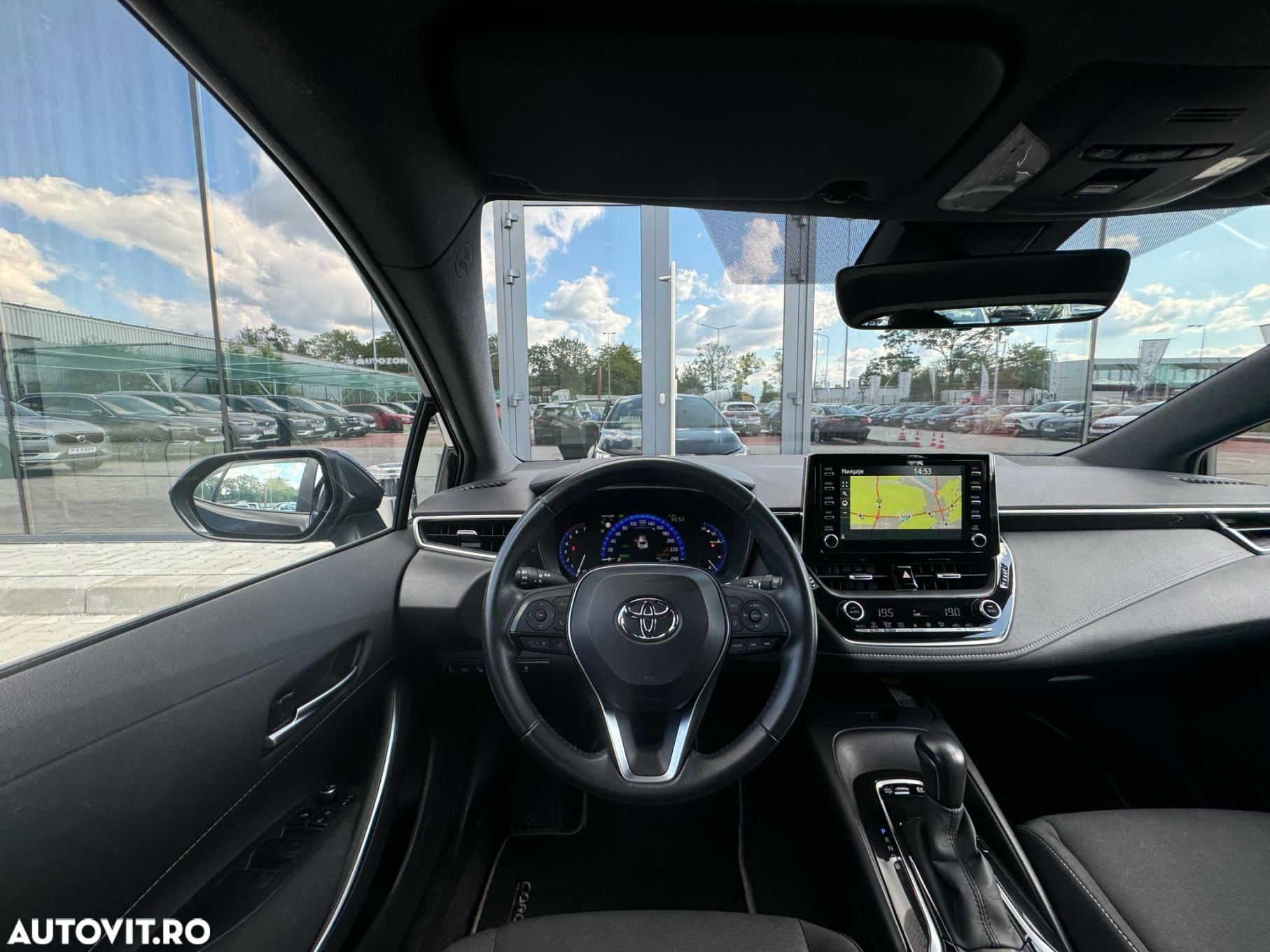 Toyota Corolla 1.8 HSD Dynamic - 11