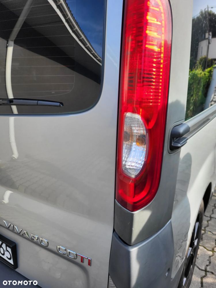 Opel Vivaro - 1