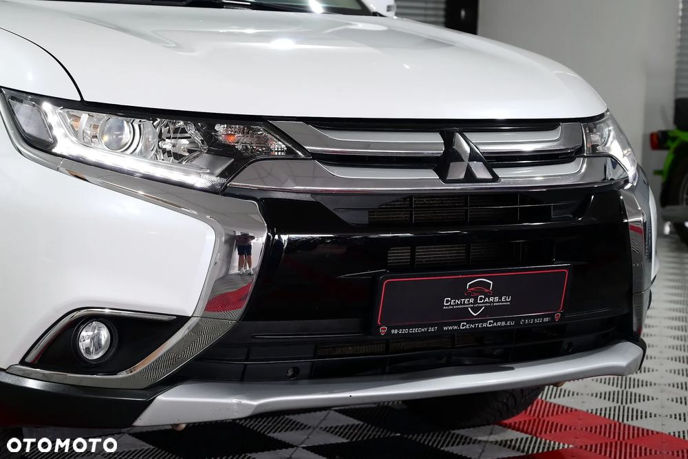 Mitsubishi Outlander 2.0 2WD Diamant - 38