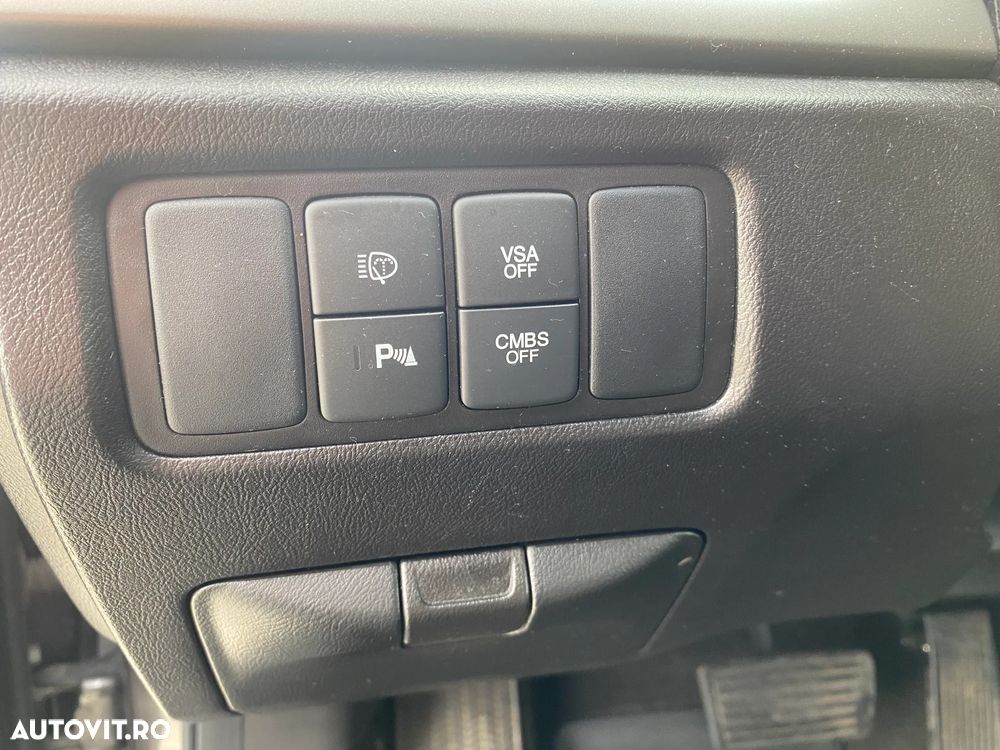 Honda Accord 2.4i Aut Executive - 12
