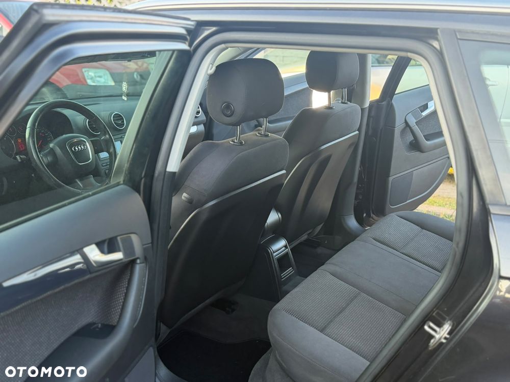 Audi A3 Sportback 2.0 TDI DPF Ambiente - 18