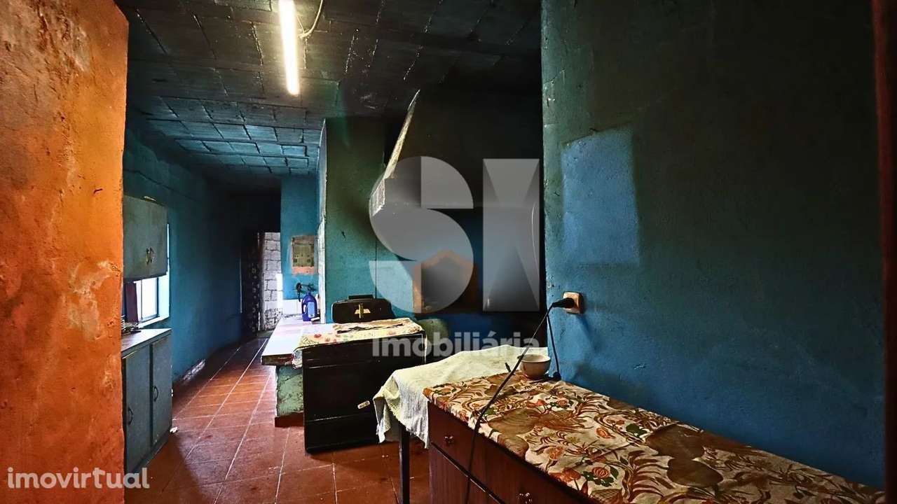Moradia T2 para remodelar a 18 km de Coimbra | Tentúgal - Grande imagem: 2/11