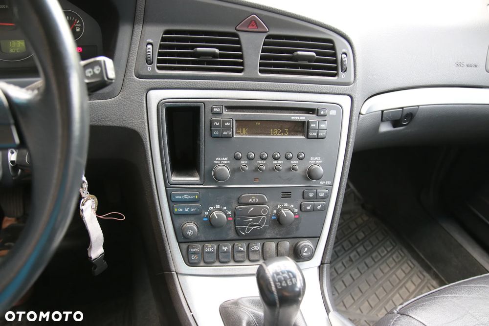 Volvo XC 70 2.4D5 AWD Ocean Race - 7