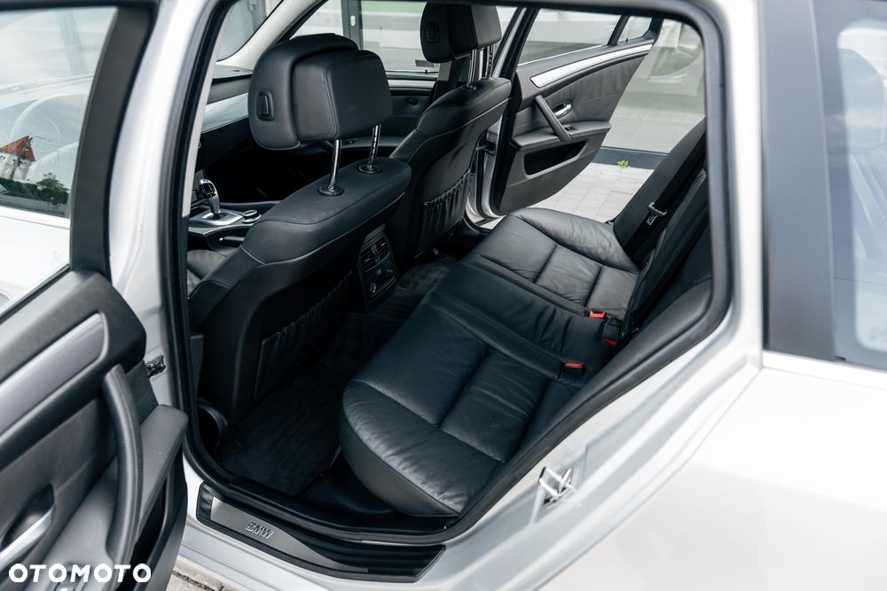 BMW Seria 5 525d xDrive Edition Exclusive - 28