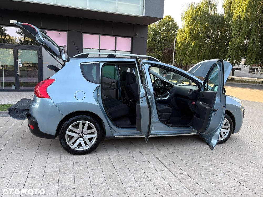 Peugeot 3008 Hybrid4 - 13