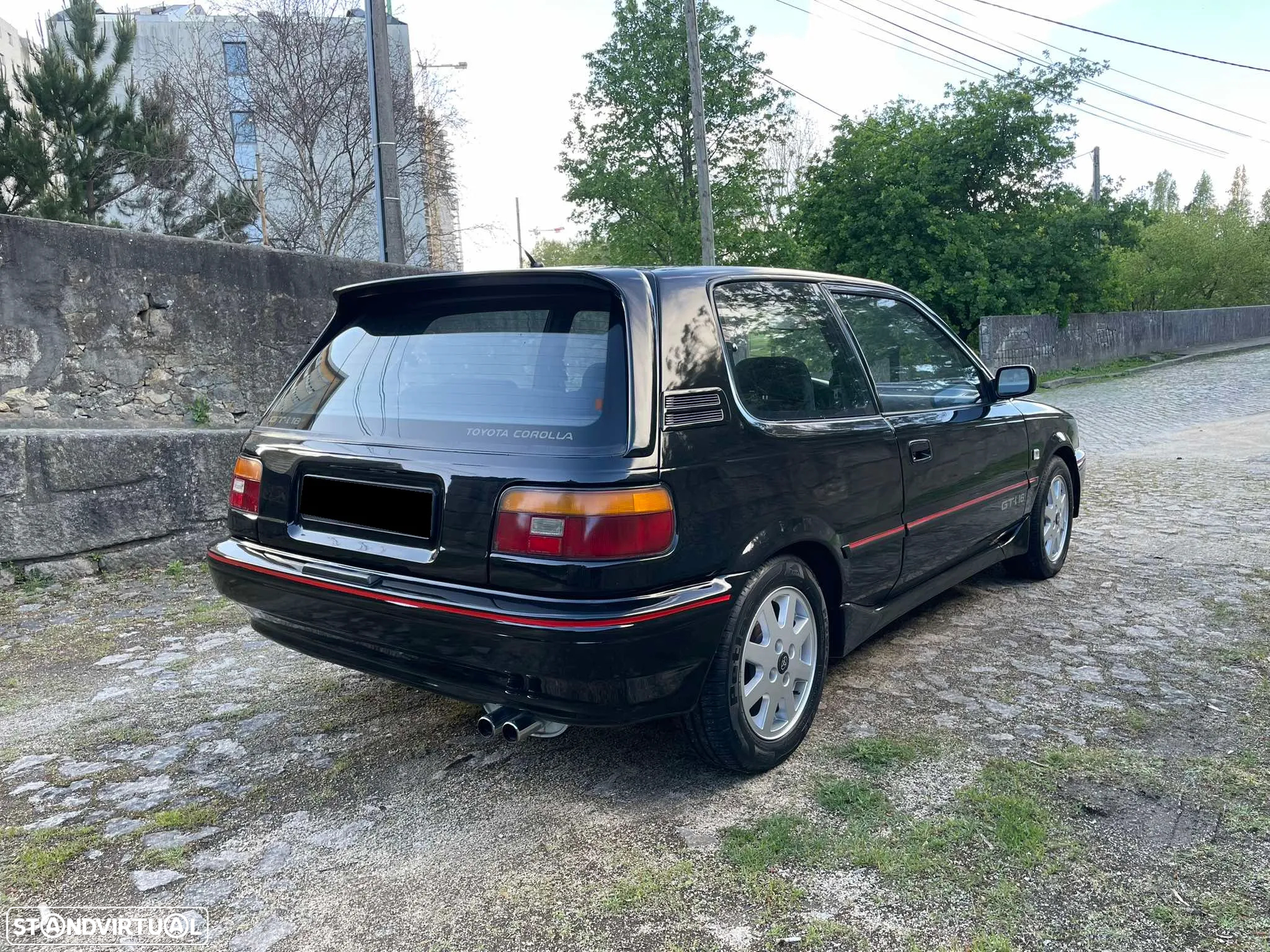 Toyota Corolla GT-i 16 - 4