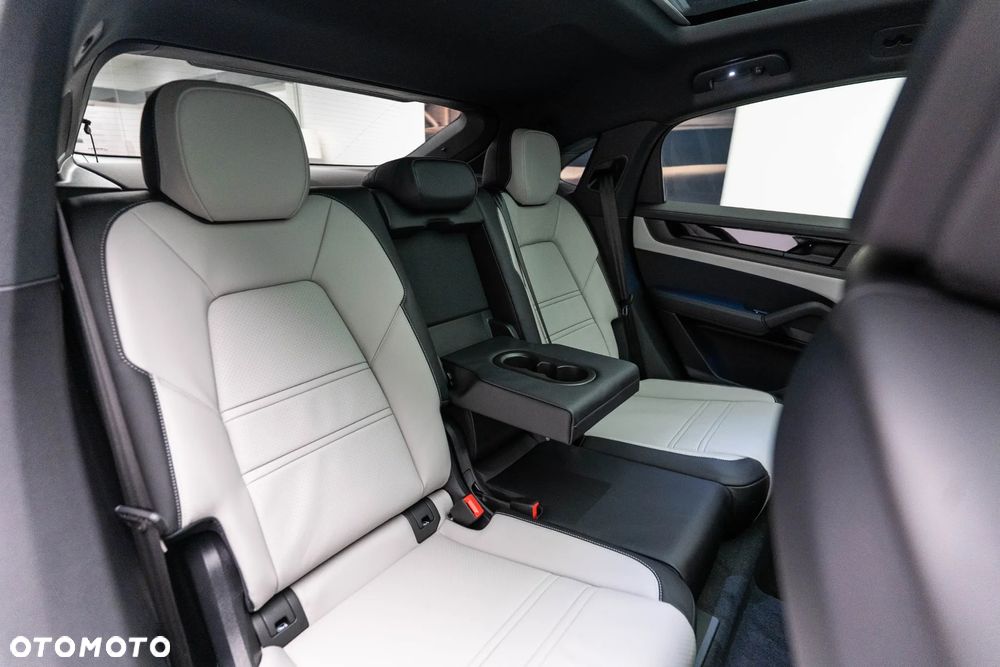 Porsche Cayenne E-Hybrid PHEV - 13