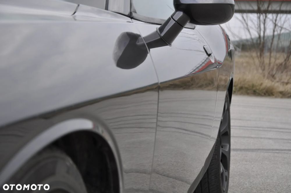 Dodge Challenger - 8