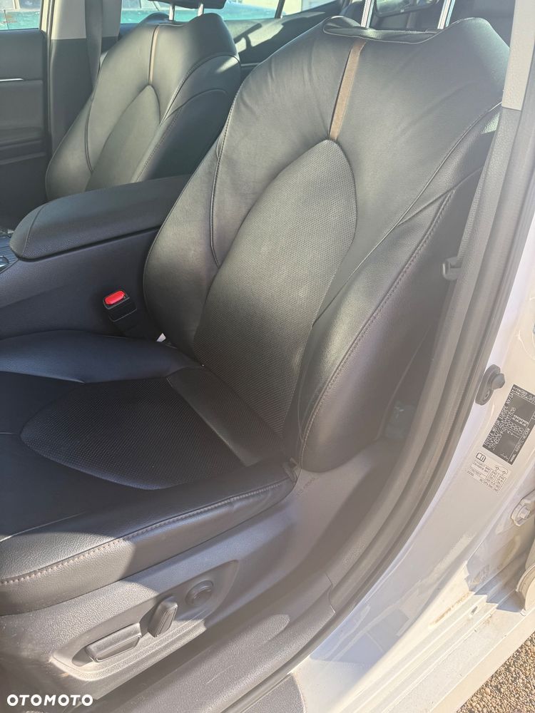 Toyota Camry 2.5 Hybrid Executive CVT - 7