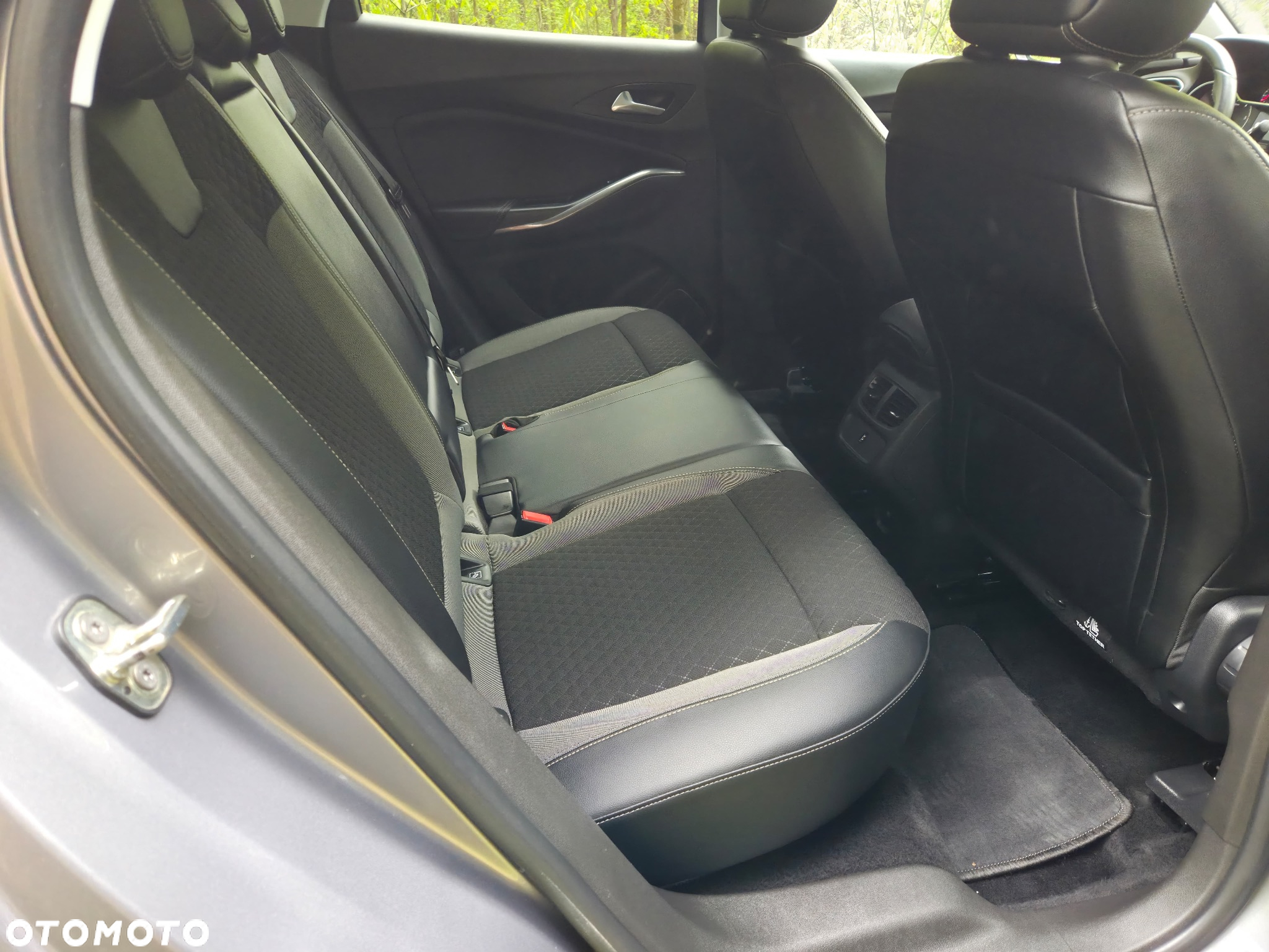 Opel Grandland X 1.6 CDTI Ultimate S&S - 16