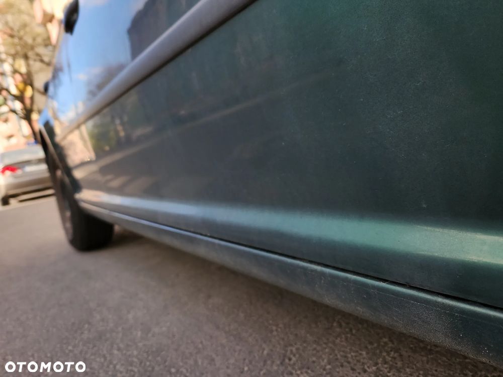 Volkswagen Golf 1.6 Comfortline - 16