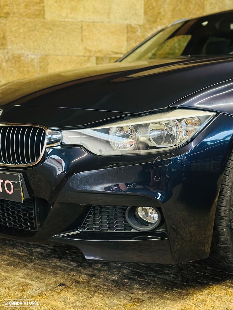 BMW 320 d Touring Auto Line Luxury - 4