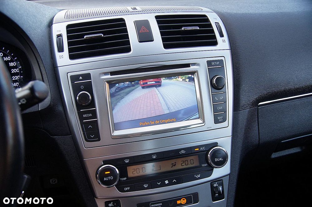 Toyota Avensis 1.8 Prestige - 19