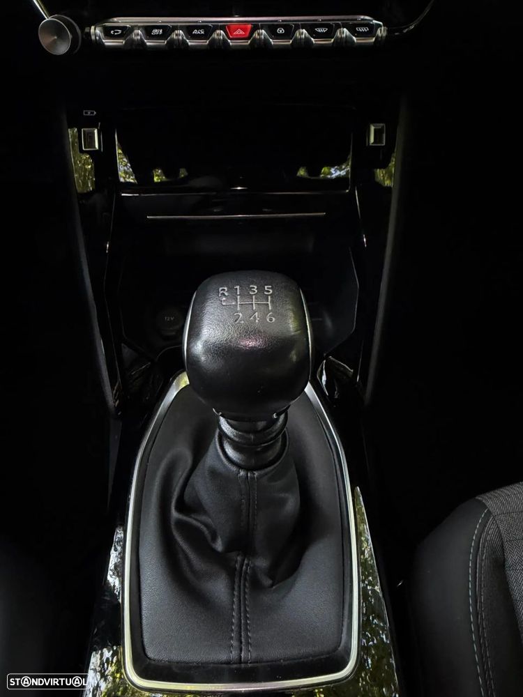 Peugeot 2008 - 19
