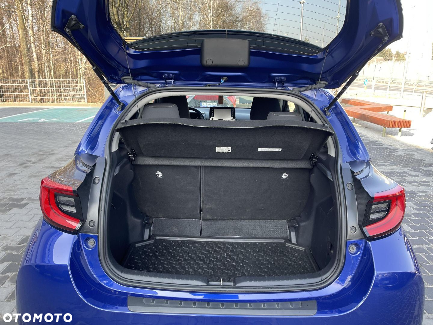 Toyota Yaris - 12
