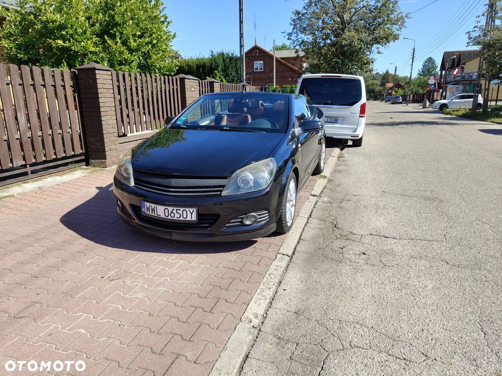 Opel Astra II Cabrio 2.0 T - 1