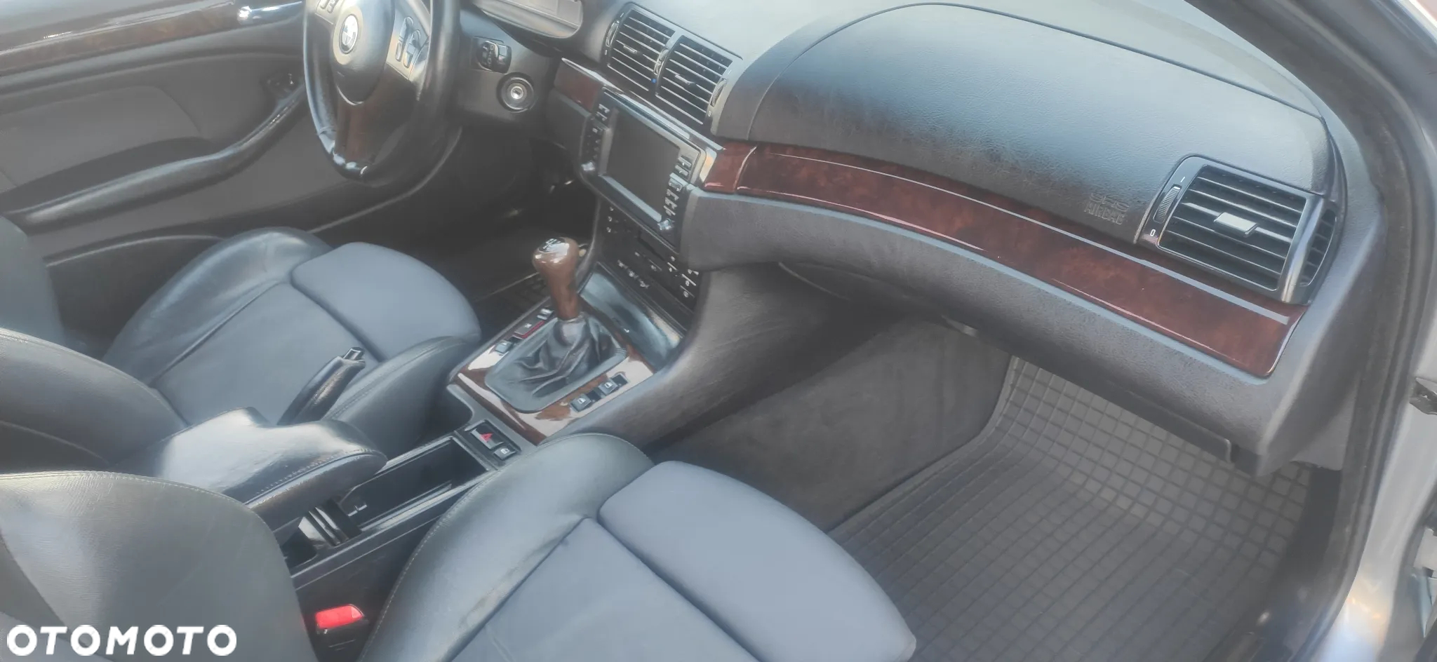 BMW Seria 3 330xi - 21