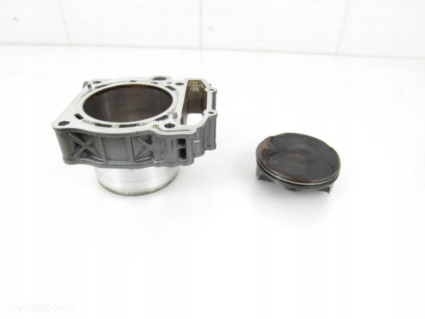 Cylinder + tłok komplet tył KTM RC8 1190, 11r RC 8