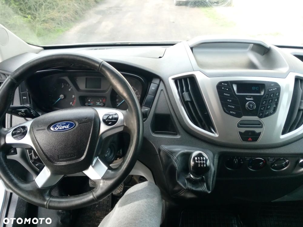 Ford transit - 12