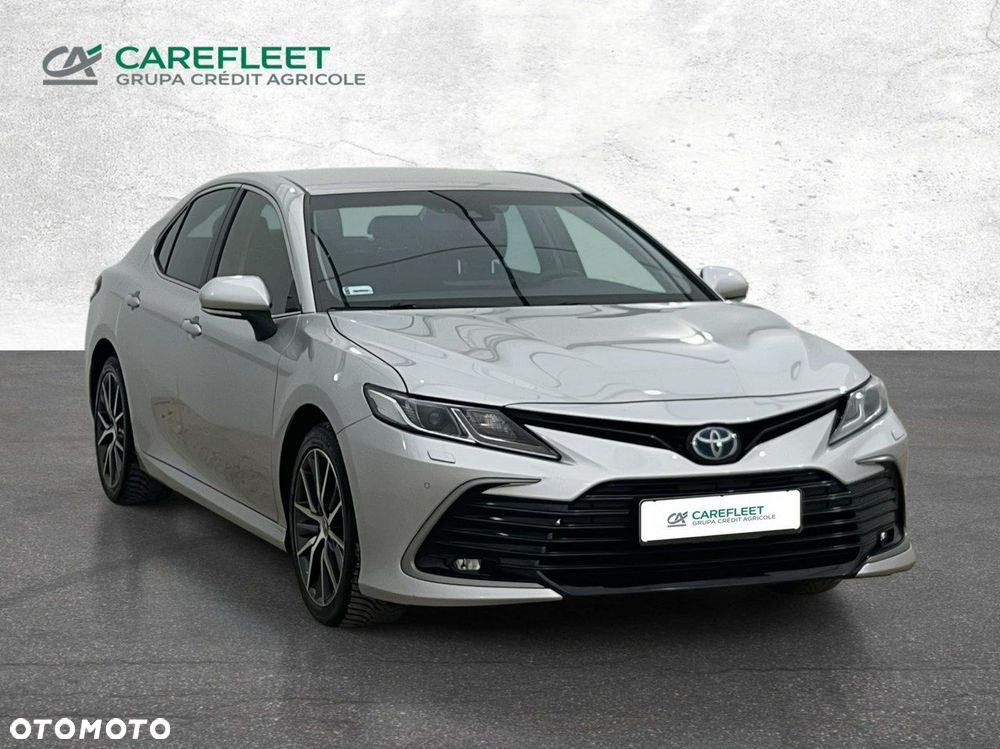 Toyota Camry - 1