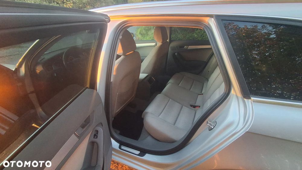 Audi A4 Avant - 9