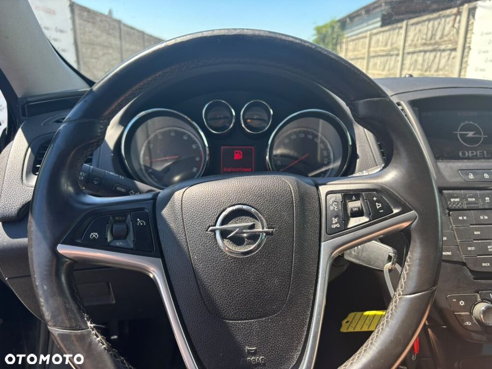 Opel Insignia 2.8 V6 Turbo 4x4 - 6