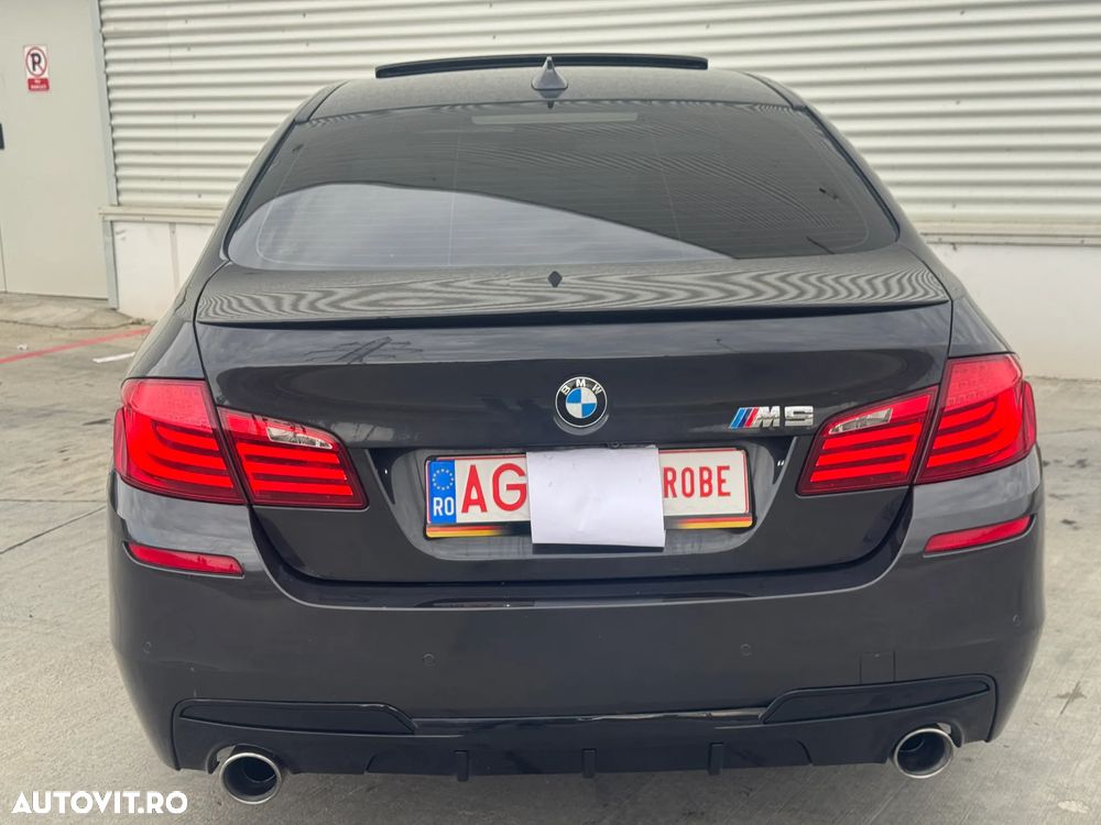 BMW Seria 5 525d Sport-Aut. Luxury Line - 29