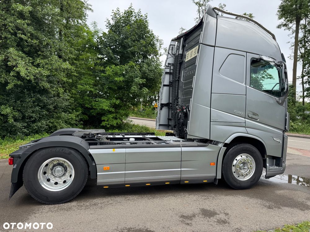 Volvo - 3