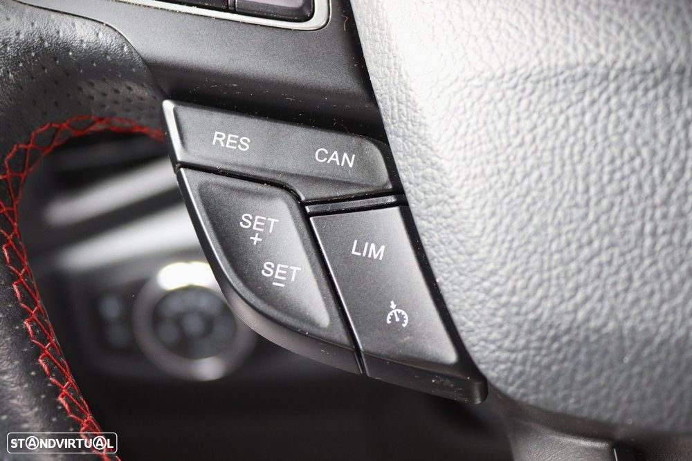 Ford EcoSport 1.0 EcoBoost ST-Line Black Edition - 22