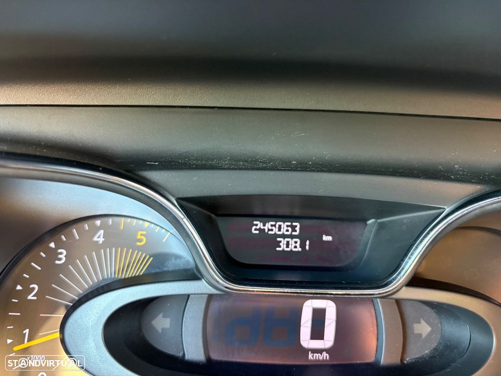 Renault Captur 1.5 dCi Sport - 15