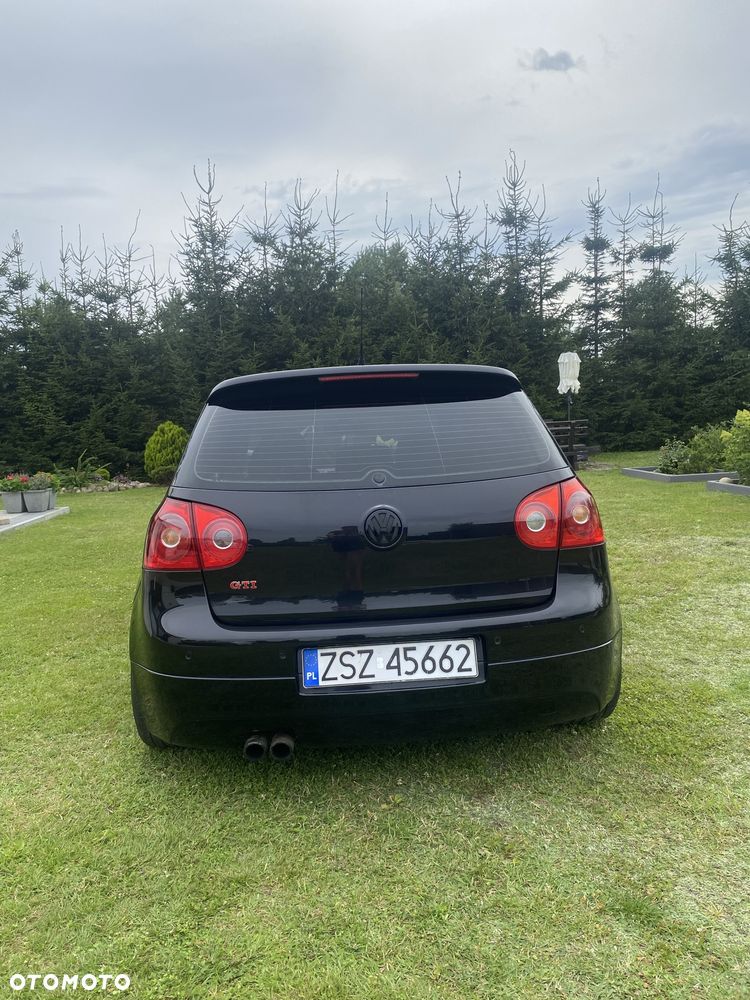 Volkswagen Golf - 4