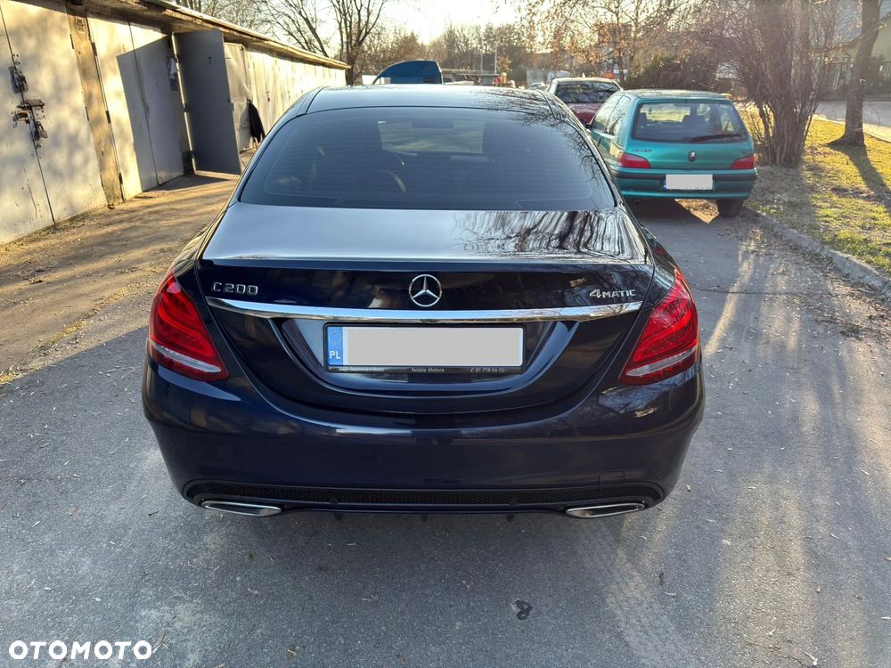 Mercedes-Benz Klasa C 200 4-Matic 9G-TRONIC - 12